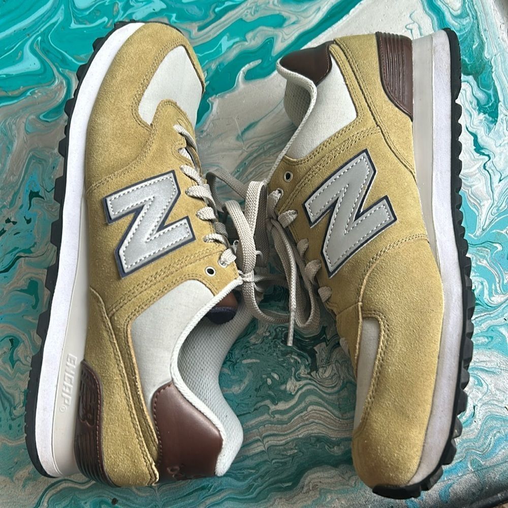 New Balance 574 Sneakers Running Shoes Mens 10.5 Great Used Condition‎